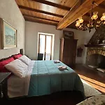 Storico A Valle San Martino Di * Spoleto