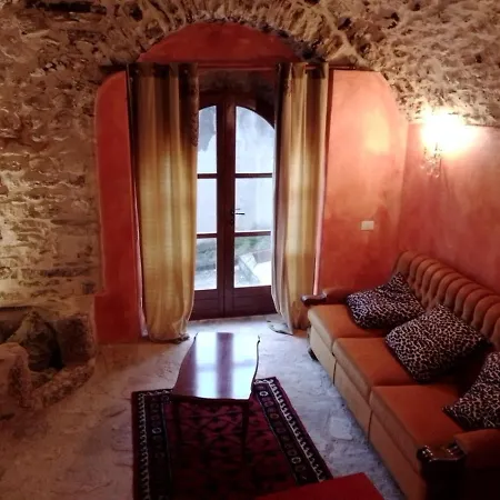 Appartamento Storico A Valle San Martino Di