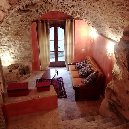公寓 Storico A Valle San Martino Di 斯波莱托