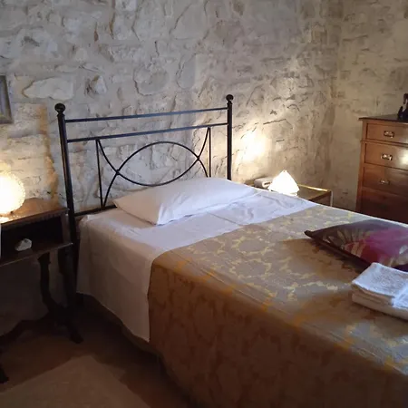 Storico A Valle San Martino Di Apartment *