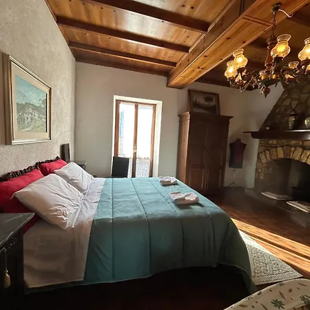 Storico A Valle San Martino Di * Сполето