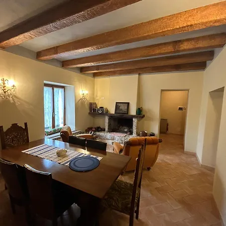 Appartamento Storico A Valle San Martino Di