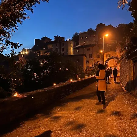 Storico A Valle San Martino Di شقة *
