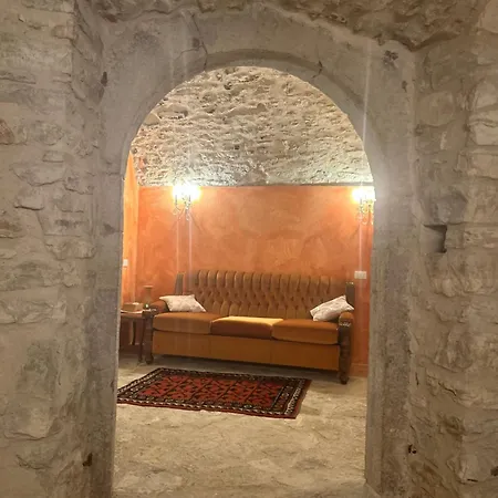 Storico A Valle San Martino Di *