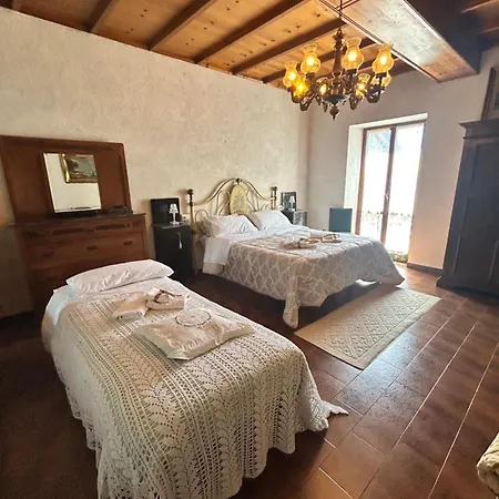 Apartamento Storico A Valle San Martino Di