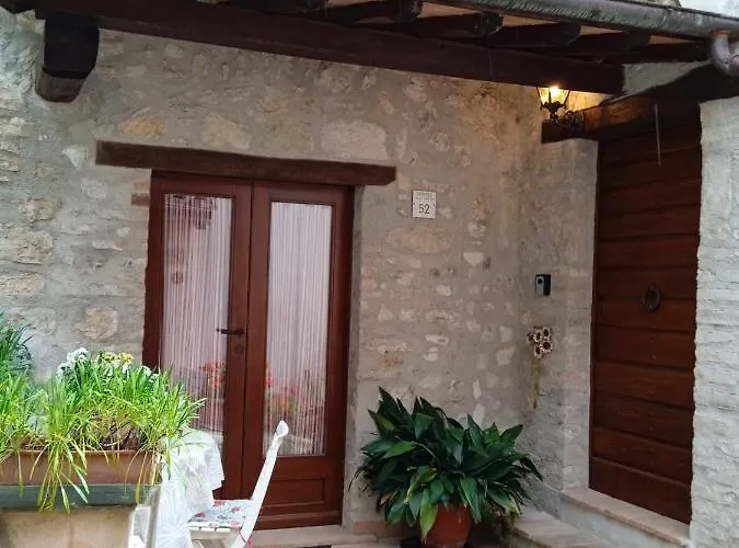 아파트 Storico A Valle San Martino Di 스폴레토