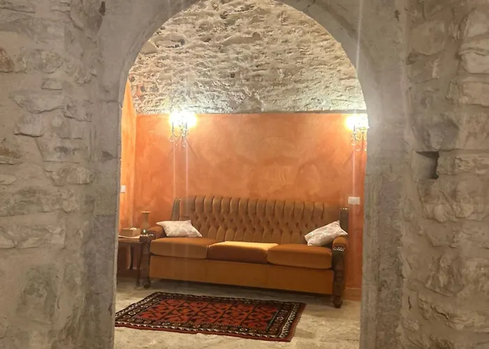 Storico A Valle San Martino Di *